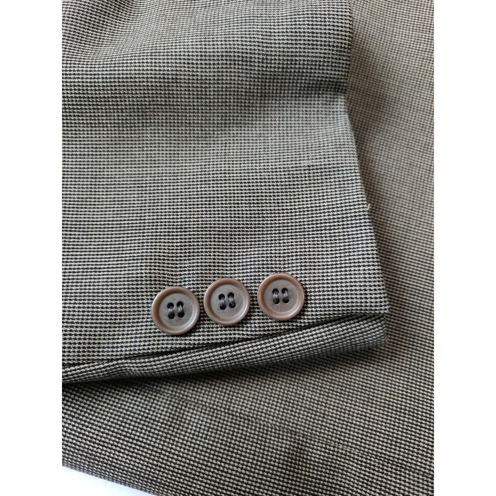 Bachrach three button